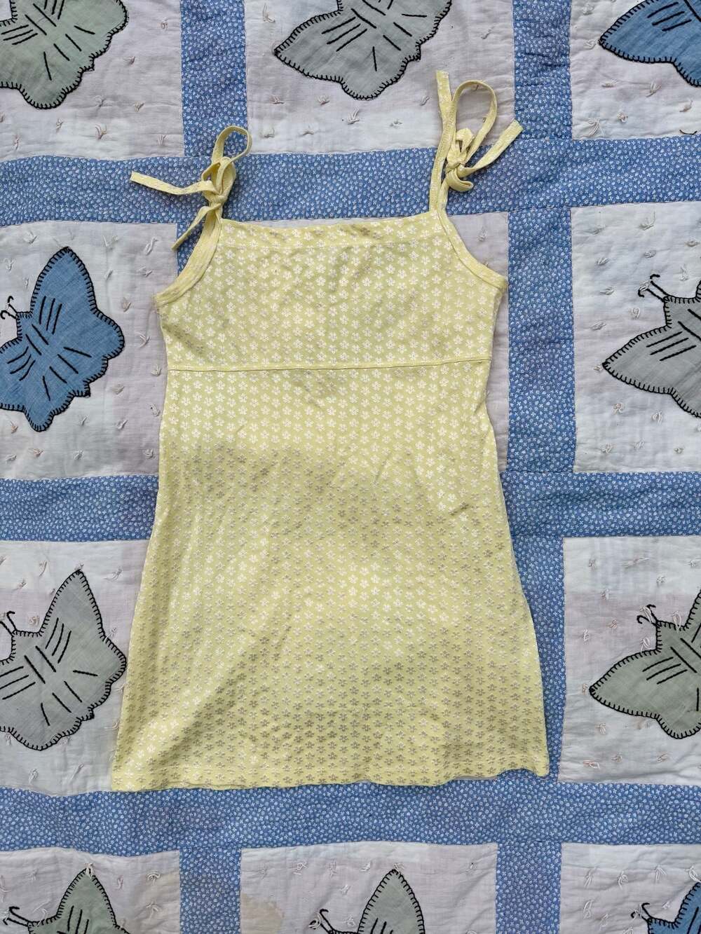 Vintage Y2K Forever 21 Yellow Floral Embroidered Tie Strap Mini Dress